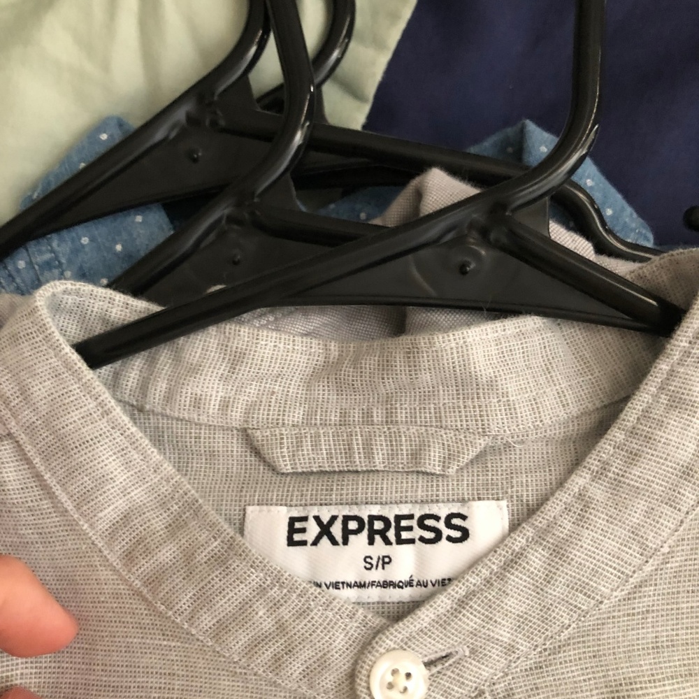 Express Collarless Buttonup - Picture 2 of 2